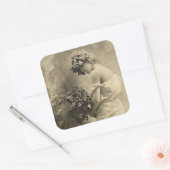 Sticker Carré Beautiful Victorian Lady with cut flowers (Enveloppe)