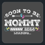 Sticker Carré Bientôt être maman 2024 Chargement<br><div class="desc">Bientôt Be Mommy 2024 Chargement Promoted to Mommy Funny Crew Graphic design Cadeau Carré Stickers Collection classique.</div>