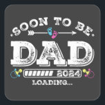 Sticker Carré Bientôt être papa 2024 Chargement<br><div class="desc">Bientôt Be Dad 2024 Chargement promu à Papa Funny Crew Graphic design Cadeau Carré Stickers Collection classique.</div>