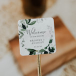 Sticker Carré Bienvenue au Mariage Emerald Greenery<br><div class="desc">Ces autocollants de bienvenue mariage émeraude sont parfaits pour un mariage boho. Le design élégant et rustique présente des feuilles d'aquarelle vert foncé moody et des eucalyptus aux tons bohèmes modernes. Personnalisez ces autocollants avec l'emplacement de votre mariage, vos noms et votre date de mariage. Ces étiquettes sont parfaits pour...</div>