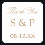 Sticker Carré Blanc Golden Beige Wedding Favoriser Merci<br><div class="desc">Blanc Golden Beige Wedding Favor Sticker Merci Carré, s'il vous plaît personnaliser avec les initiales du couple et la date du mariage, en utilisant le modèle de personnalisation en ligne avant de commander. L'autocollant présente du texte élégant dans une teinte dorée de beige (faux look or / or) sur un...</div>