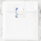 Sticker Carré Bleu Dusty Élégant Baptême Floral Moderne (Sac)