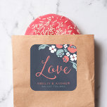 Sticker Carré Bluish Chalkboard Floral Love Mariage<br><div class="desc">Cet autocollant Love carré présente une belle florale contre un arrière - plan de tableau rouge, avec le mot "Love" dans la police de script moderne. Utilisez-le pour sceller vos enveloppes Save the Date ou pour la décoration. Consultez d'autres articles Mariages/nuptiaux correspondants dans ma collection ici -> http://www.zazzle.com/collections/bluish_chalkboard_floral_bridal_and_wedding-119872540777216768?rf=238364477188679314 Personnalisez-le avec...</div>