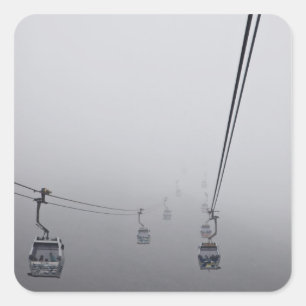 Sticker Carré Câble Ngong Ping dans le brouillard épais