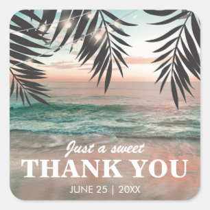 Sticker Carré Cadeau de mariage sur la plage tropicale Guirlan