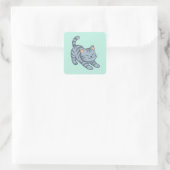 Sticker Carré Chat Gris Tabby Étiré en Vert (Sac)