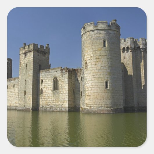 Sticker Carré Château de Bodiam (1385), reflété dans les douves, (Devant)