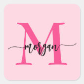 Sticker Carré Chaud rose moderne Script Girl Monogramme Nom (Devant)