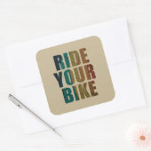 Sticker Carré Citation de VTT motivationnelle - Cyclisme drôle (Enveloppe)