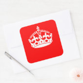 Sticker Carré CONSERVER CALME COURONNE sur la décoration rouge (Enveloppe)