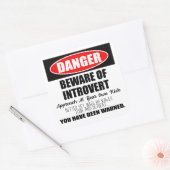 Sticker Carré Danger Attention au panneau Introvert (Enveloppe)