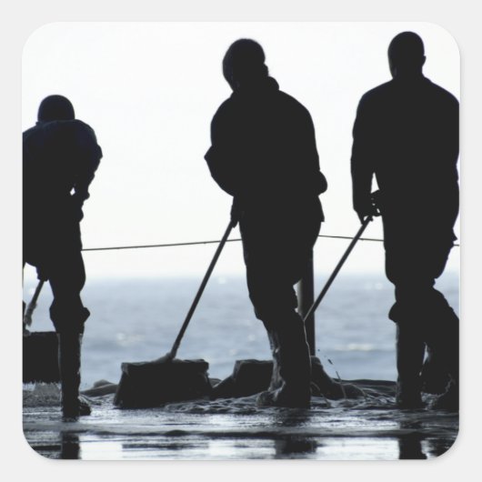 Sticker Carré Des marins balaient la baie du hangar (Devant)