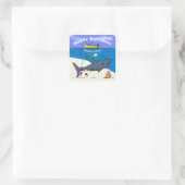 Sticker Carré Drôle requin couché et dessin animé de pêche (Sac)