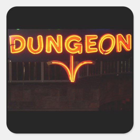 STICKER CARRÉ DUNGEON (Devant)