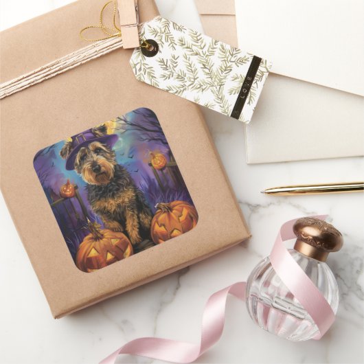 Sticker Carré Éffrayant Airedale Halloween sorcière et Citrouill (Cadeaux)