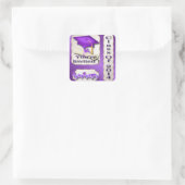 Sticker Carré Enveloppe de graduation violet et or scellée (Sac)