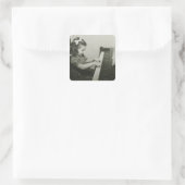 Sticker Carré Fille Jouant Piano (Sac)