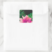 Sticker Carré Fleur d'Hibiscus Rose et Feuilles Tropicales (Sac)