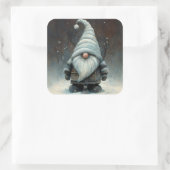 Sticker Carré Gnome d'hiver dans une forêt de neige (Sac)