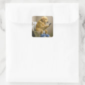Sticker Carré Golden Retriever Texting on a Toilet (Sac)