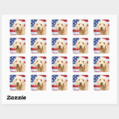 Sticker Carré Goldendoodle avec drapeau américain (Feuille)