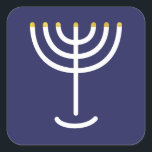 Sticker Carré Graphique en or de la Marine Blanche de Menorah mo<br><div class="desc">Sticker en hébreu Menorah. Marine,  Blanc,  Or. Transférable et personnalisable.</div>