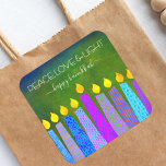 Sticker Carré Hanoukka Peace Love Light, Blue Boho Candles Green<br><div class="desc">"Paix, amour et lumière." Une illustration ludique, moderne et artistique de bougies motifs de saumons vous aide à inaugurer les vacances de Hanoukka. Des bougies bleues assorties de motifs de fausse feuille colorés recouvrent un arrière - plan texturé vert profond et riche. Sentez la chaleur et la joie de la...</div>