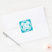 Sticker Carré Intersecting hawk feathers with foot in circle (Enveloppe)