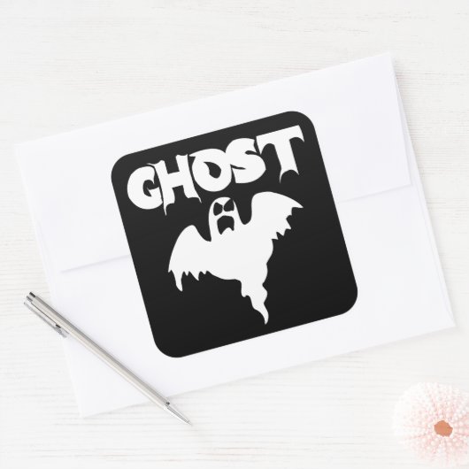 Sticker Carré Joli Fantôme Noir Et Blanc (Enveloppe)