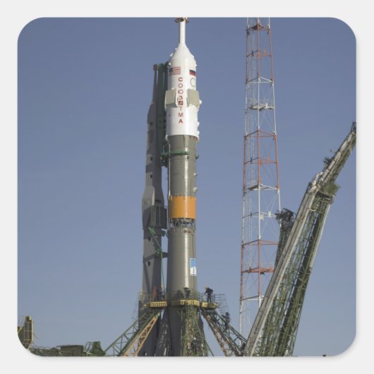Sticker Carré La fusée Soyouz est montée en position 2 (Devant)