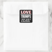 Sticker Carré L'Amour Trump La Peur ! (Sac)