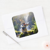 Sticker Carré Lapin jouant au violon dans une belle forêt tropic (Enveloppe)