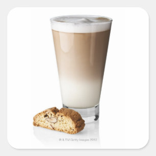 Sticker Carré latte de caffe avec biscotti, sur arrière - plan b