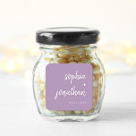 Sticker Carré Lavande de script minimaliste moderne | MARIAGE<br><div class="desc">Ces autocollants de mariage élégants et minimalistes sont dotés d'une typographie de script moderne blanc et d'un texte sans serif propre sur un arrière - plan pastel lavande clair violet clair pour un design simple et élégant que vous aimerez.</div>