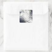 Sticker Carré Le cyclone tropical Fami survole Madagascar (Sac)