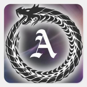 Sticker Carré Le dragon d'Ouroboros mange le monogramme gothique