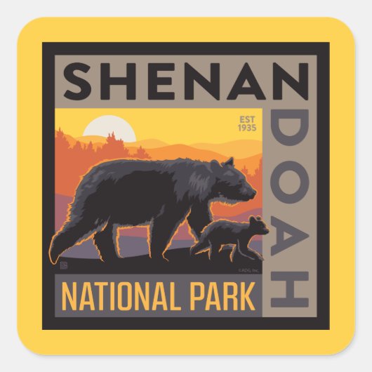 Sticker Carré Le Parc national de Shenandoah | Mama Bear & Cubs (Devant)
