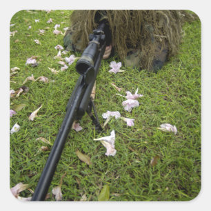 Sticker Carré Le soldat pratique des tactiques de sniper