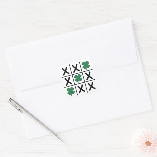 Sticker Carré Lucky Shamrock Tic Tac Toe (Enveloppe)