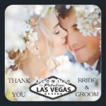 Sticker Carré Merci photo personnalisé Mariage Las Vegas<br><div class="desc">Personnalisez ce mariage vegas merci autocollant avec votre propre photo et texte. Entièrement personnalisable.</div>