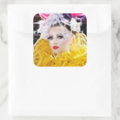 Sticker Carré Modèle Superstar en gown jaune (Sac)