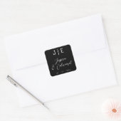 Sticker Carré Monogramme noir élégant Script Couple Nom moderne (Enveloppe)