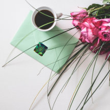 Nuances de cercles verts et monogramme