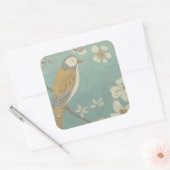 Sticker Carré Oiseau jaune, gris et beige perché sur une branche (Enveloppe)