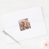 Sticker Carré Ours En Conflit Avec Bow Rose (Enveloppe)