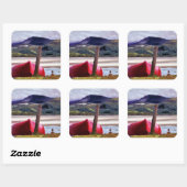 STICKER CARRÉ PAYSAGE DE BATEAU ET DE MONTAGNE (Feuille)