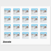 Sticker Carré Petite marionnette Husky posée sur une couverture (Feuille)