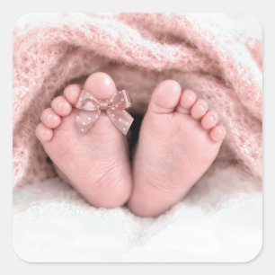 Sticker Carré Pieds de bébé fille avec un nœud à pois