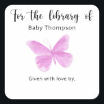 Sticker Carré Plaque Baby shower papillon, livres pour bébé<br><div class="desc">Baisers violets lilas et rose papillon et baby shower de voeux pour bébé. Cartes de baby shower papillon pour une fille. Éléments correspondants disponibles.</div>