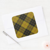 Sticker Carré Plaque noire jaune tartan MacLeod (Enveloppe)